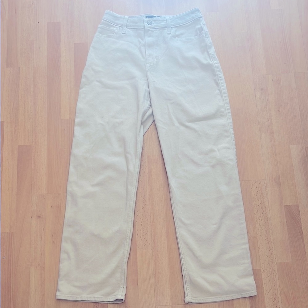 Hollister ultra high rise dad jeans. Size 29